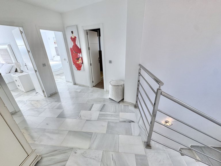 Villa for Sale in Calahonda, Malaga 14