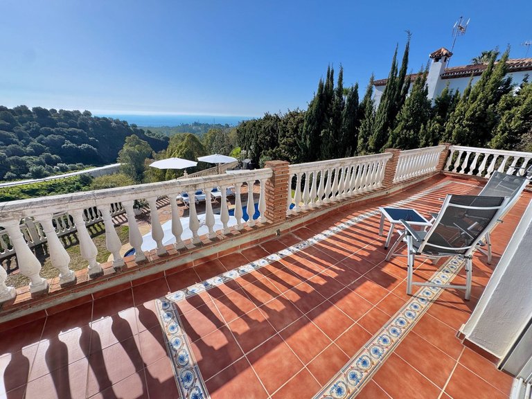 Villa for Sale in Calahonda, Malaga 17