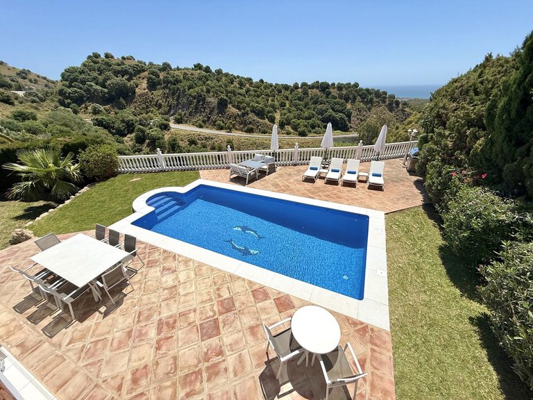 Villa for Sale in Calahonda, Malaga 18