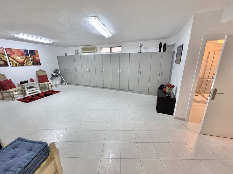 Villa for Sale in Calahonda, Malaga 26