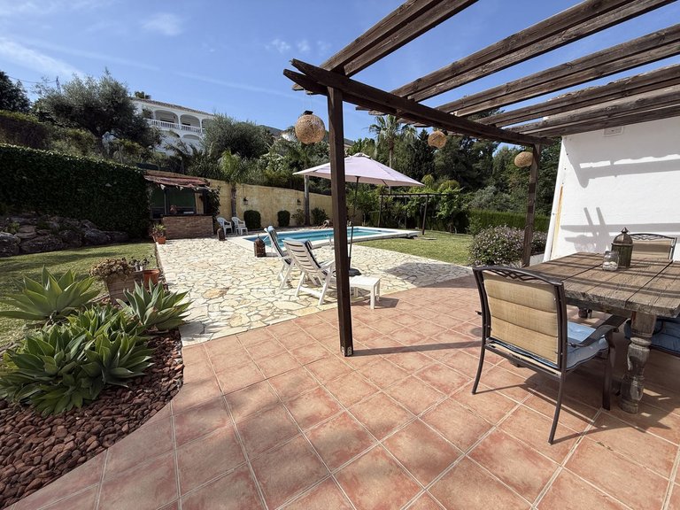 Villa for Sale in Alhaurín El Grande, Malaga 3