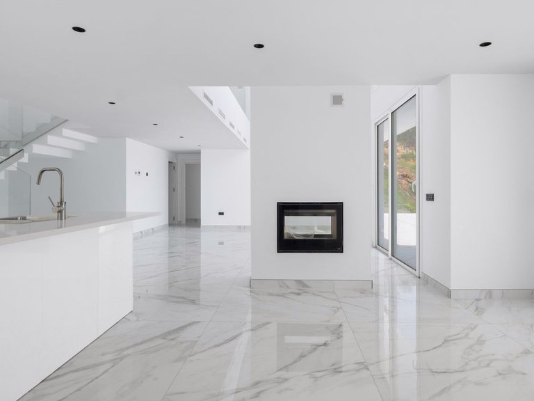 Villa for Sale in La Mairena, Malaga 6