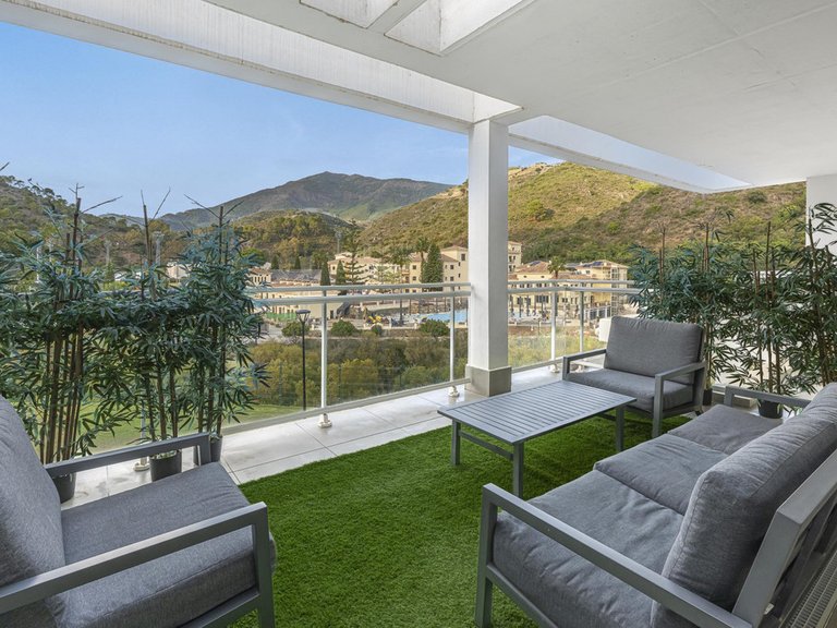 Apartment for Sale in Benahavís, Malaga 15