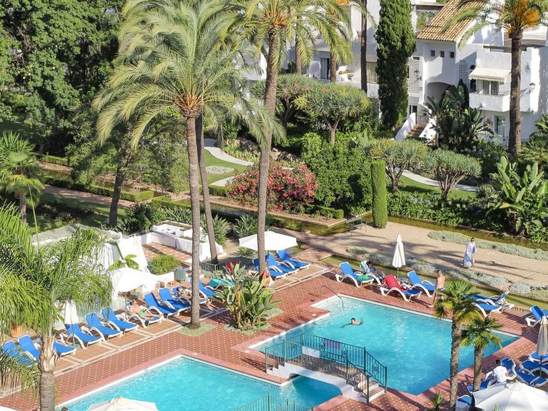 Apartment for Sale in Puerto Banús, Malaga 5