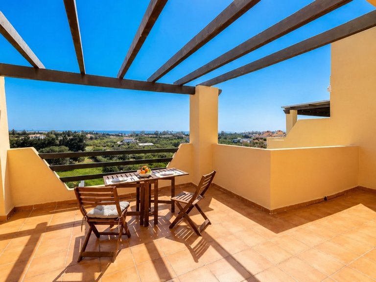 Apartment for Sale in Selwo, Malaga 1