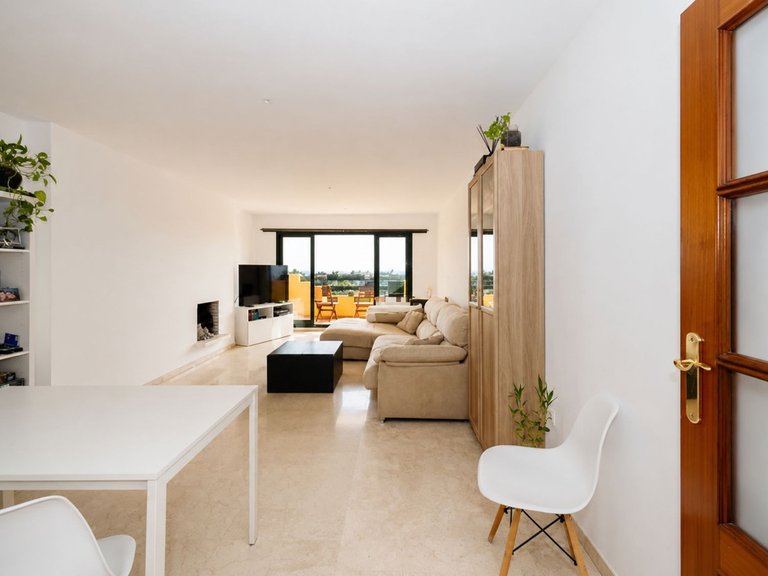 Apartment for Sale in Selwo, Malaga 5