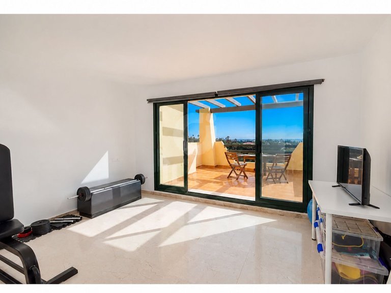 Apartment for Sale in Selwo, Malaga 7
