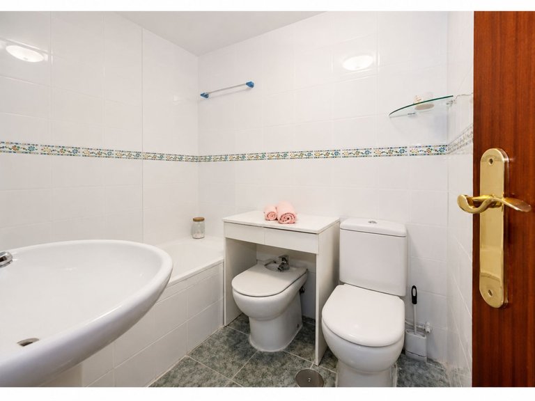 Apartment for Sale in Selwo, Malaga 9