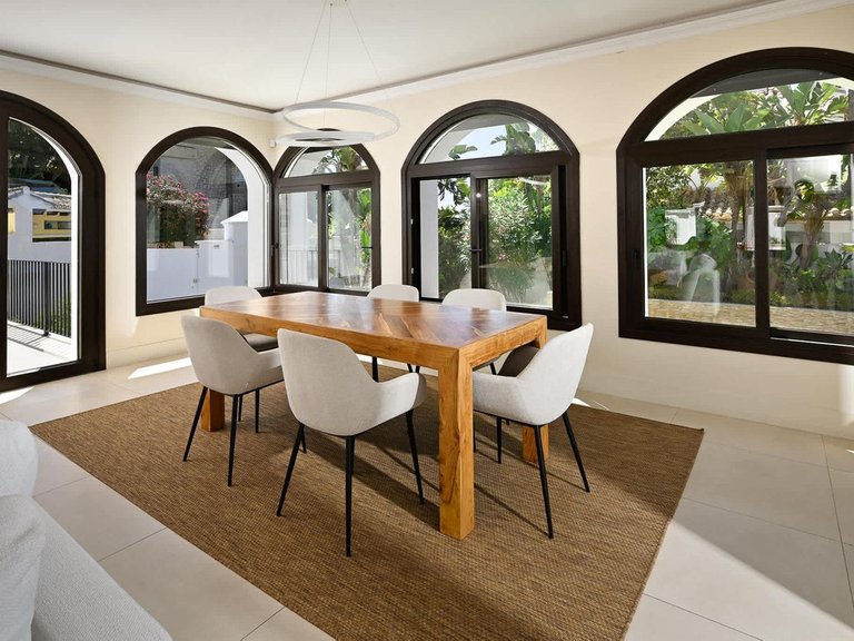 Villa for Sale in Marbesa, Malaga 10