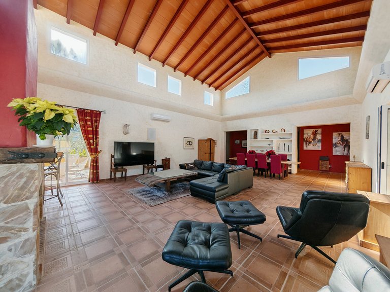 Villa for Sale in Coín, Malaga 19