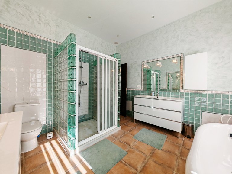 Villa for Sale in Coín, Malaga 25