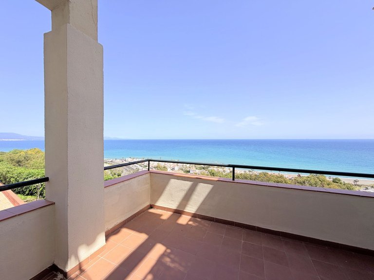 Apartment for Sale in La Duquesa, Malaga 3