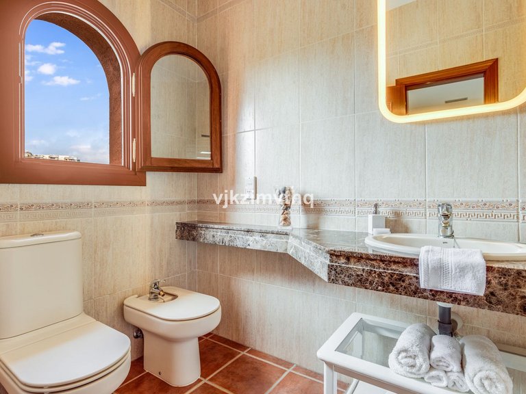 Villa for Sale in Benahavís, Malaga 14