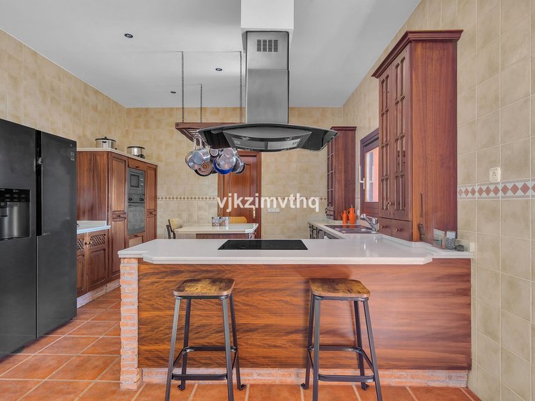 Villa for Sale in Benahavís, Malaga 16