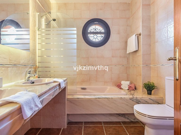 Villa for Sale in Benahavís, Malaga 21