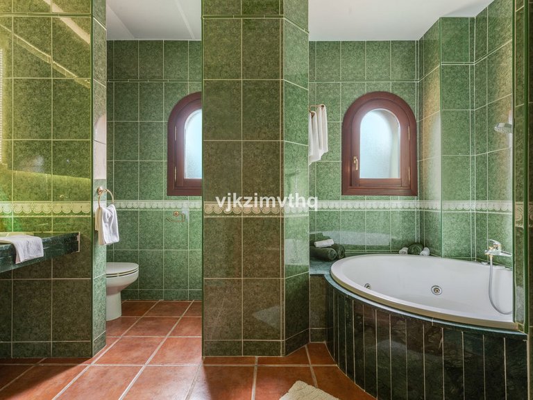 Villa for Sale in Benahavís, Malaga 29