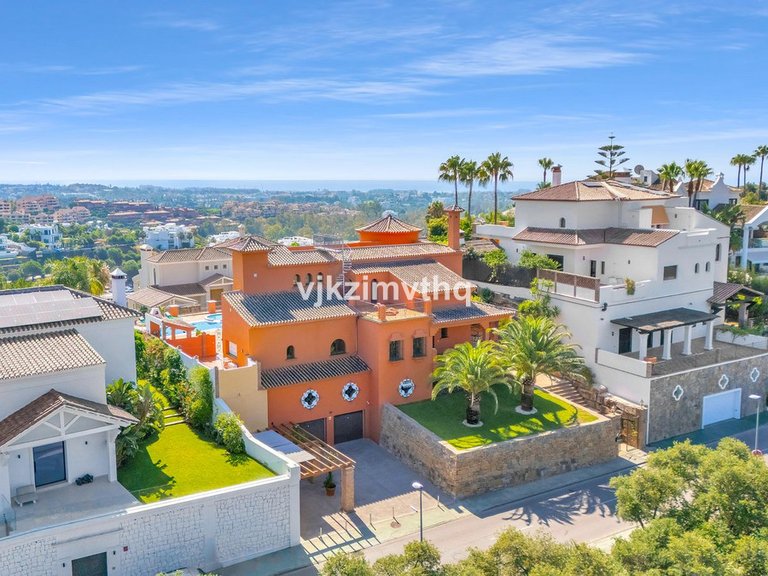 Villa for Sale in Benahavís, Malaga 3