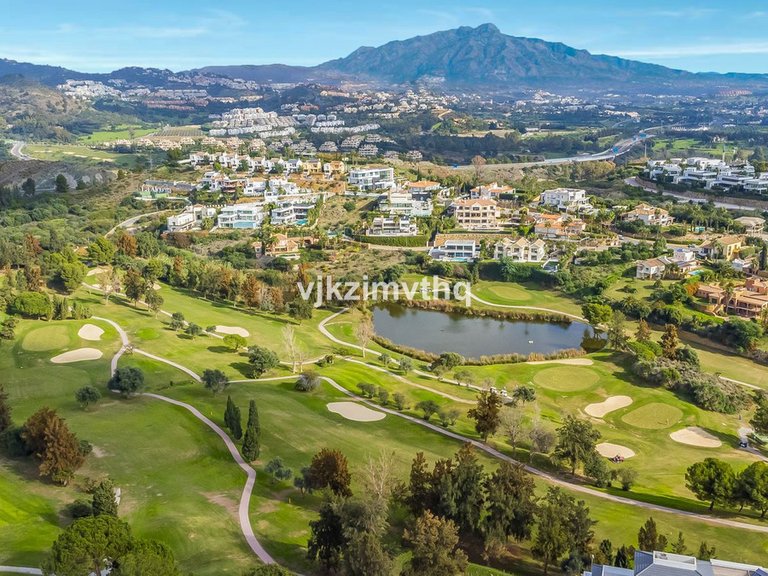 Villa for Sale in Benahavís, Malaga 30