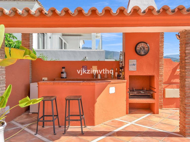 Villa for Sale in Benahavís, Malaga 33