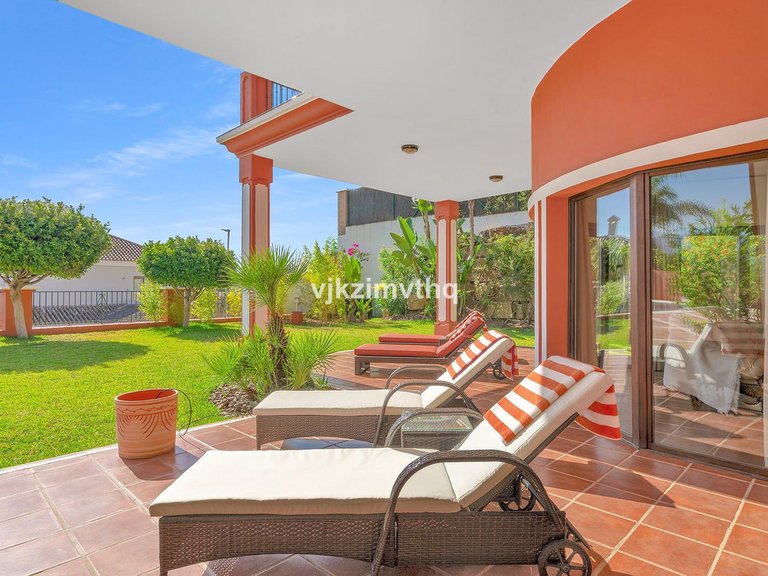 Villa for Sale in Benahavís, Malaga 35