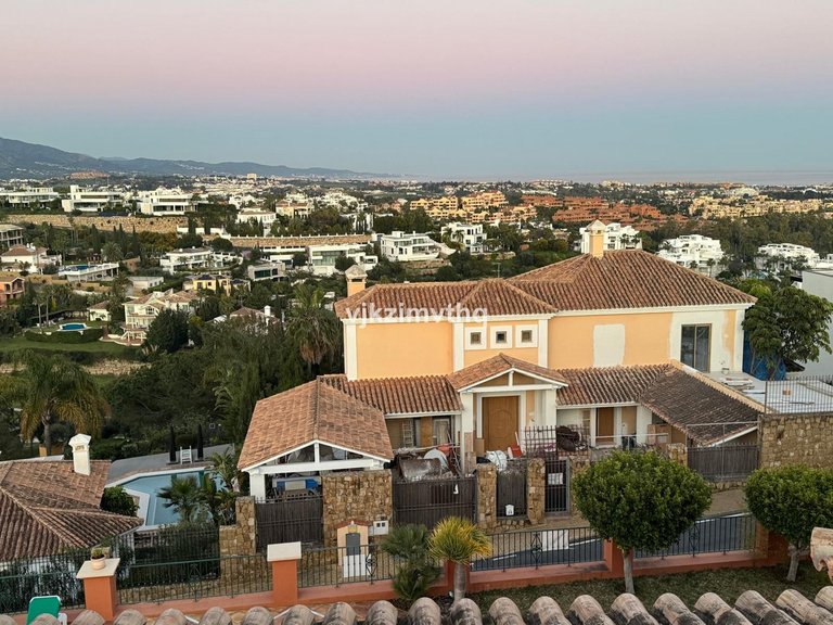 Villa for Sale in Benahavís, Malaga 48