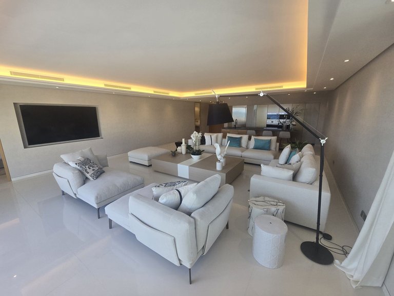 Apartment for Sale in Costa del Sol, Puerto Banús, Malaga 22