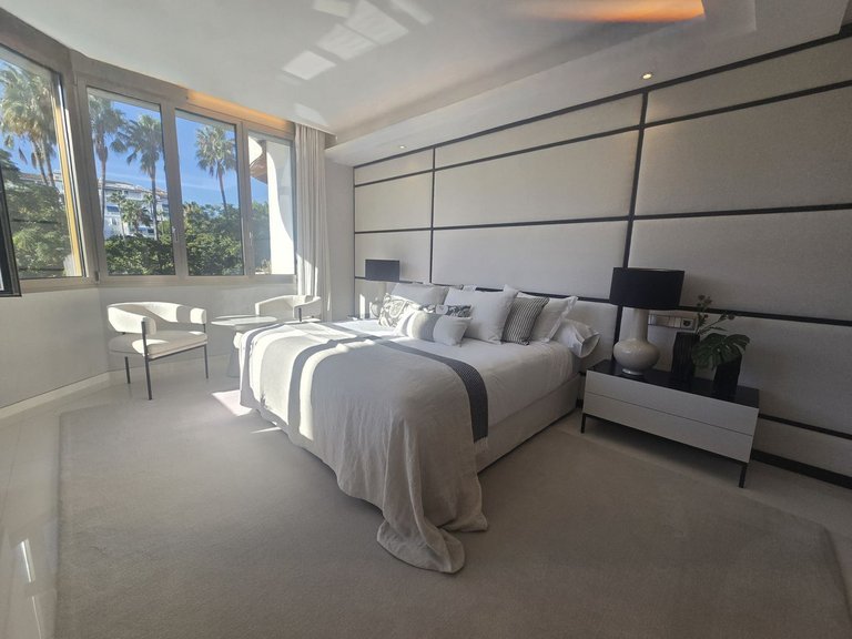 Apartment for Sale in Costa del Sol, Puerto Banús, Malaga 26