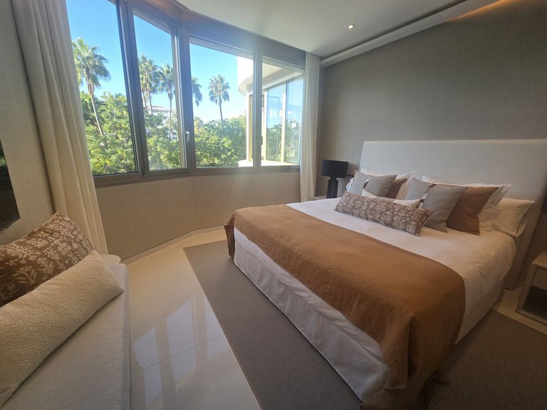 Apartment for Sale in Costa del Sol, Puerto Banús, Malaga 34