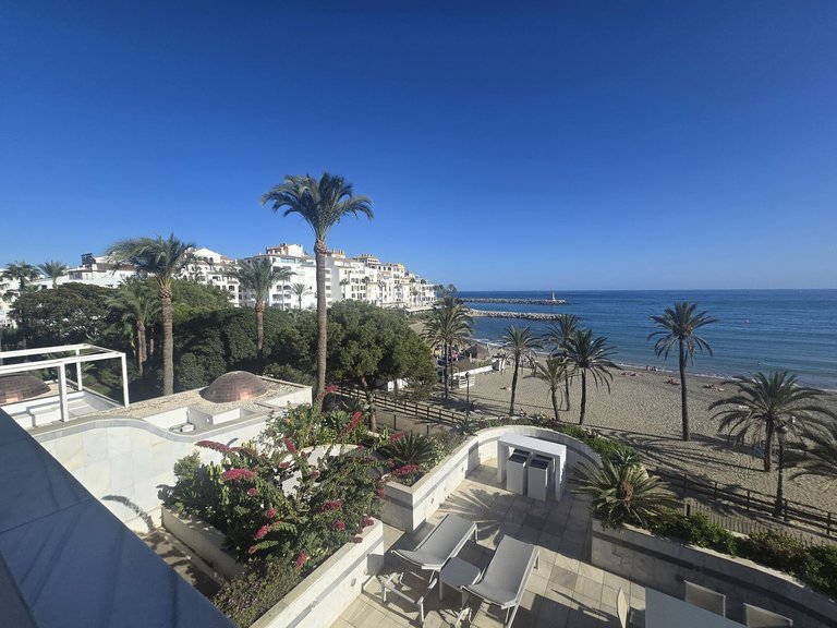 Apartment for Sale in Costa del Sol, Puerto Banús, Malaga 36