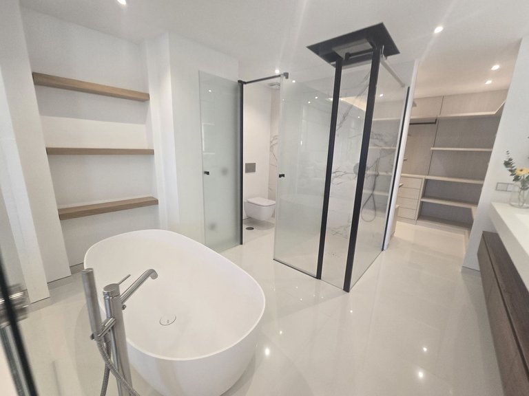 Apartment for Sale in Costa del Sol, Puerto Banús, Malaga 4