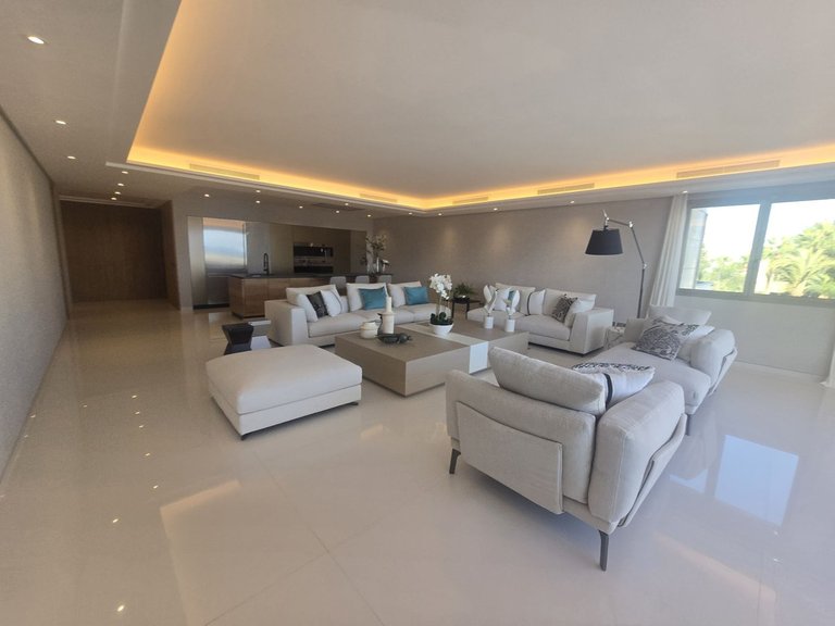 Apartment for Sale in Costa del Sol, Puerto Banús, Malaga 7