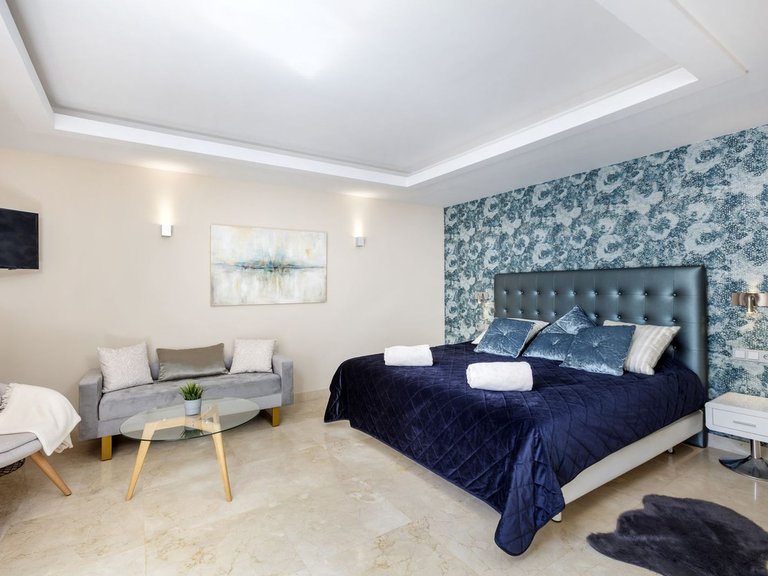 Villa for Sale in El Paraíso, Estepona, Malaga 11