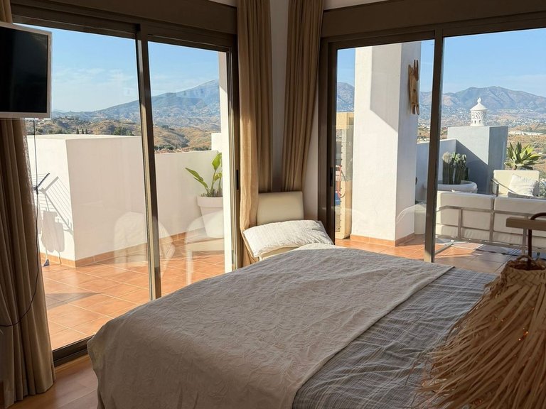 Apartment for Sale in Calanova Golf, Malaga 18