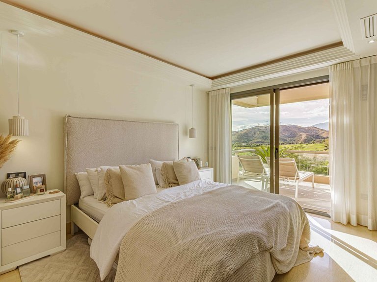Apartment for Sale in Los Arqueros, Malaga 7