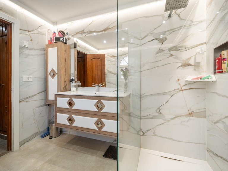 Villa for Sale in Estepona, Malaga 15