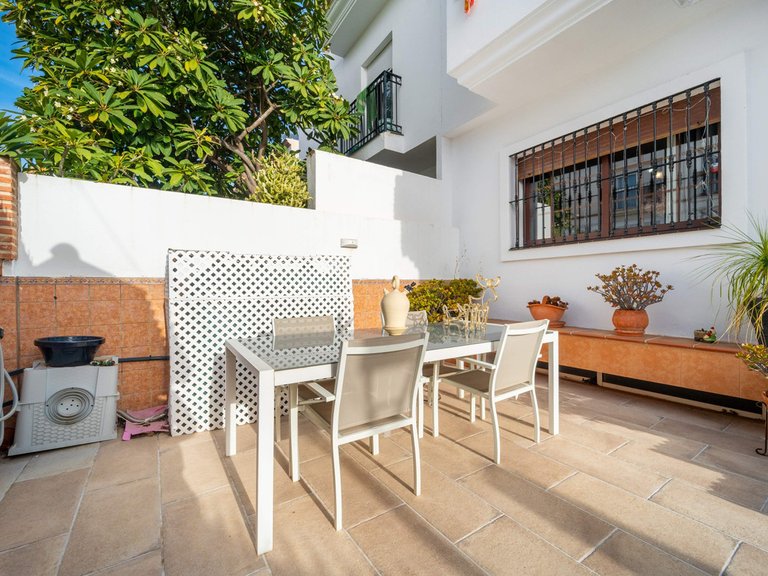 Villa for Sale in Estepona, Malaga 25