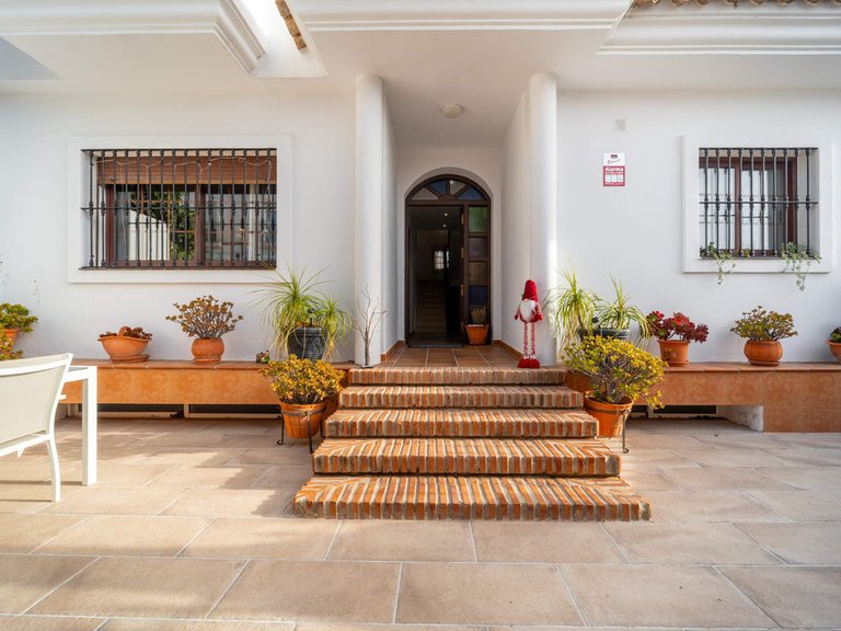 Villa for Sale in Estepona, Malaga 27