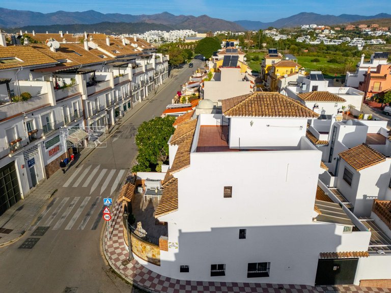 Villa for Sale in Estepona, Malaga 37