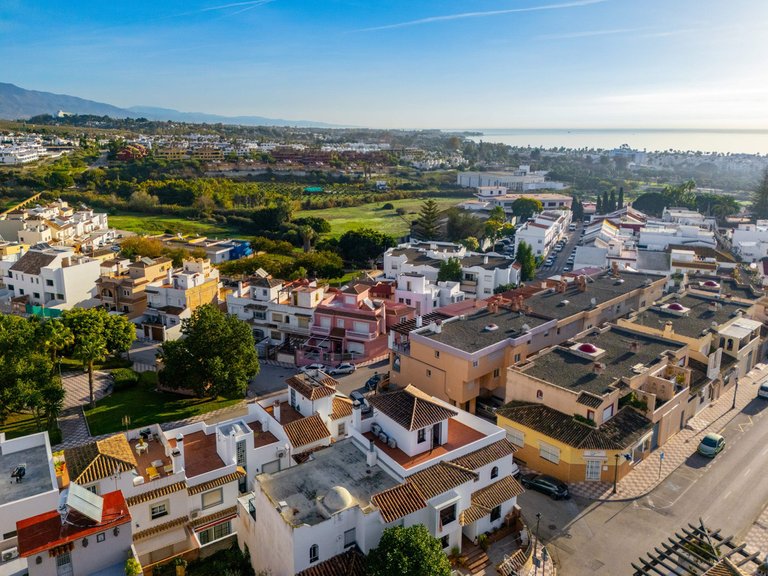 Villa for Sale in Estepona, Malaga 39