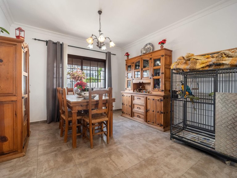 Villa for Sale in Estepona, Malaga 6