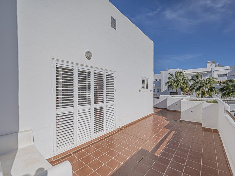 Apartment for Sale in Selwo, Malaga 25