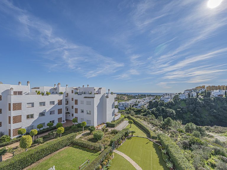 Apartment for Sale in Selwo, Malaga 3
