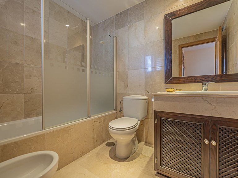 Apartment for Sale in Selwo, Malaga 33