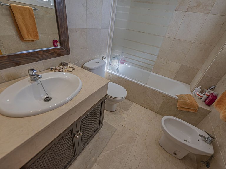 Apartment for Sale in Selwo, Malaga 38
