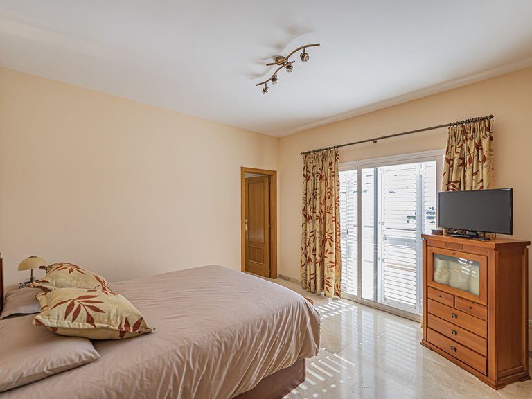 Apartment for Sale in Selwo, Malaga 8