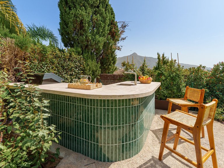 Villa for Sale in Nueva Andalucía, Malaga 16