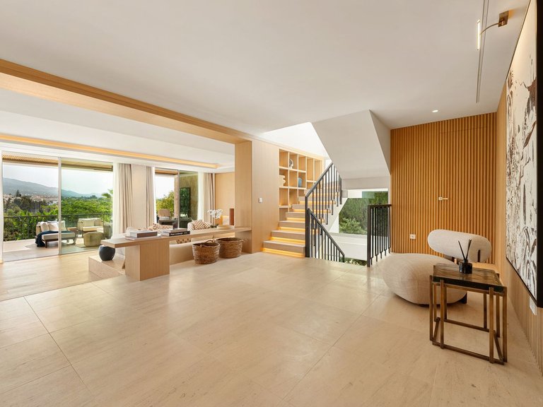 Villa for Sale in Nueva Andalucía, Malaga 21