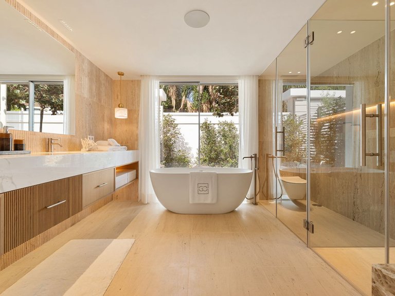Villa for Sale in Nueva Andalucía, Malaga 31