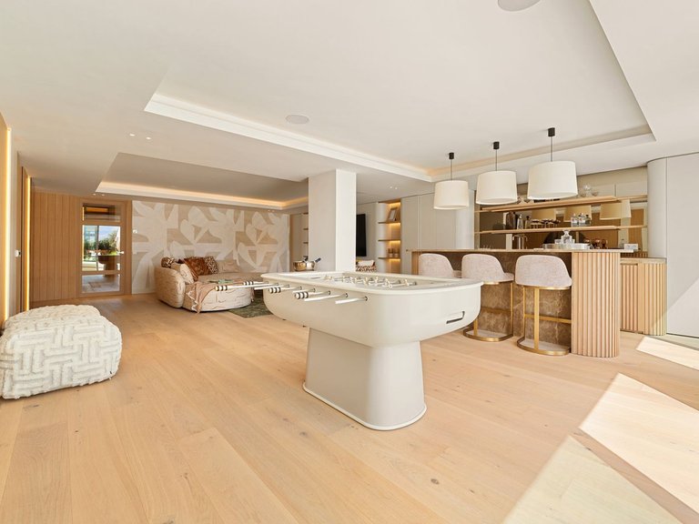 Villa for Sale in Nueva Andalucía, Malaga 47