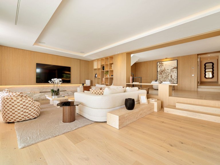 Villa for Sale in Nueva Andalucía, Malaga 7